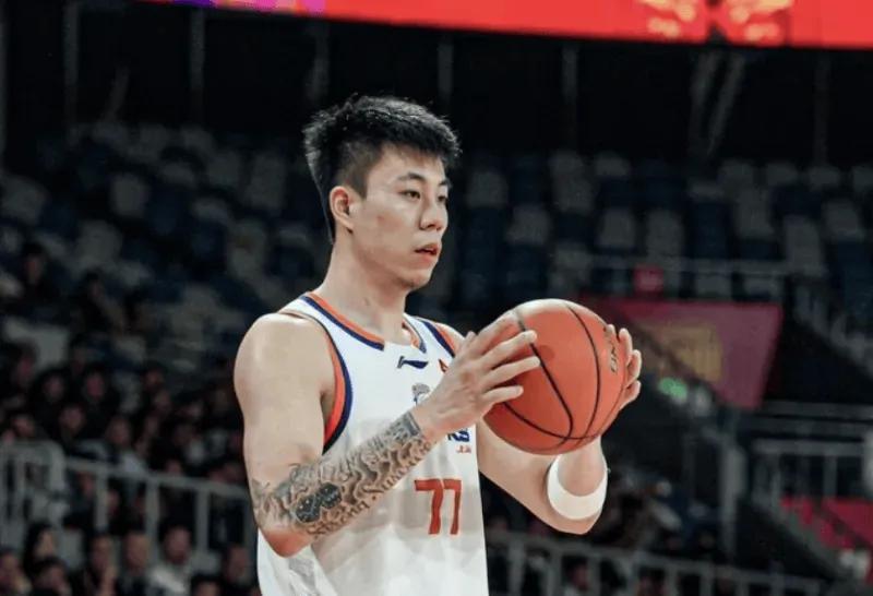 世界杯 官网-上海113-73大胜广东 球员评价：4人满分，6人及格，2人低迷