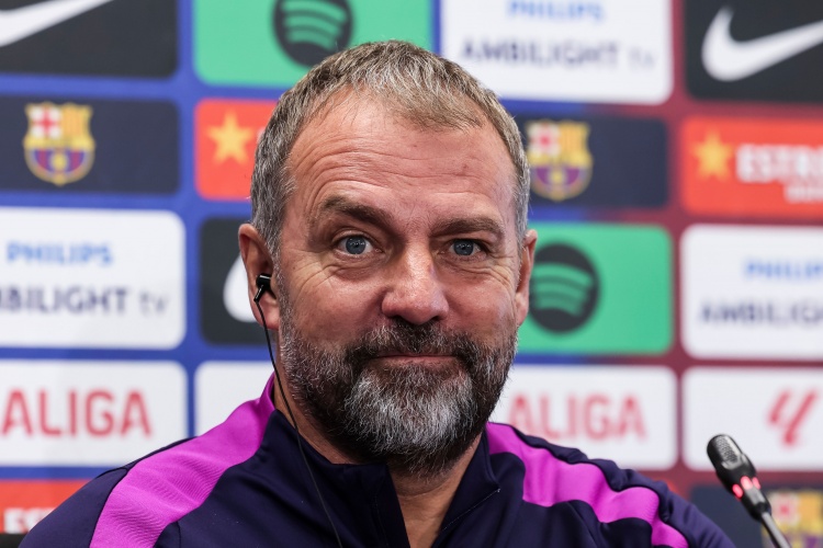 国际足联-弗里克：费尔明是呼吸着巴萨DNA的球员 德容攻防两端水平都很高